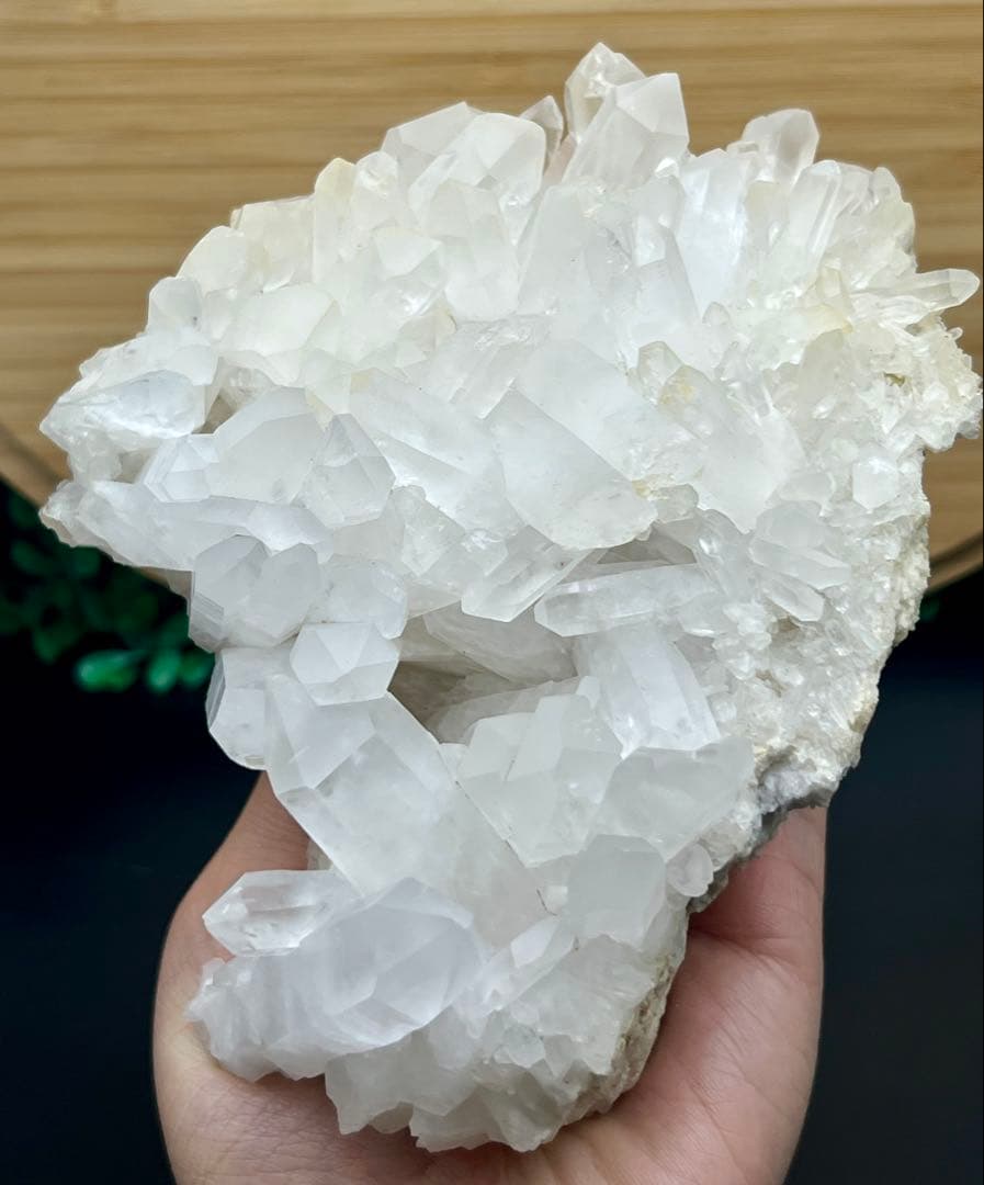 天然ヒマラヤ水晶クラスター　マニカラン産　パワーストーン　浄化　台付き