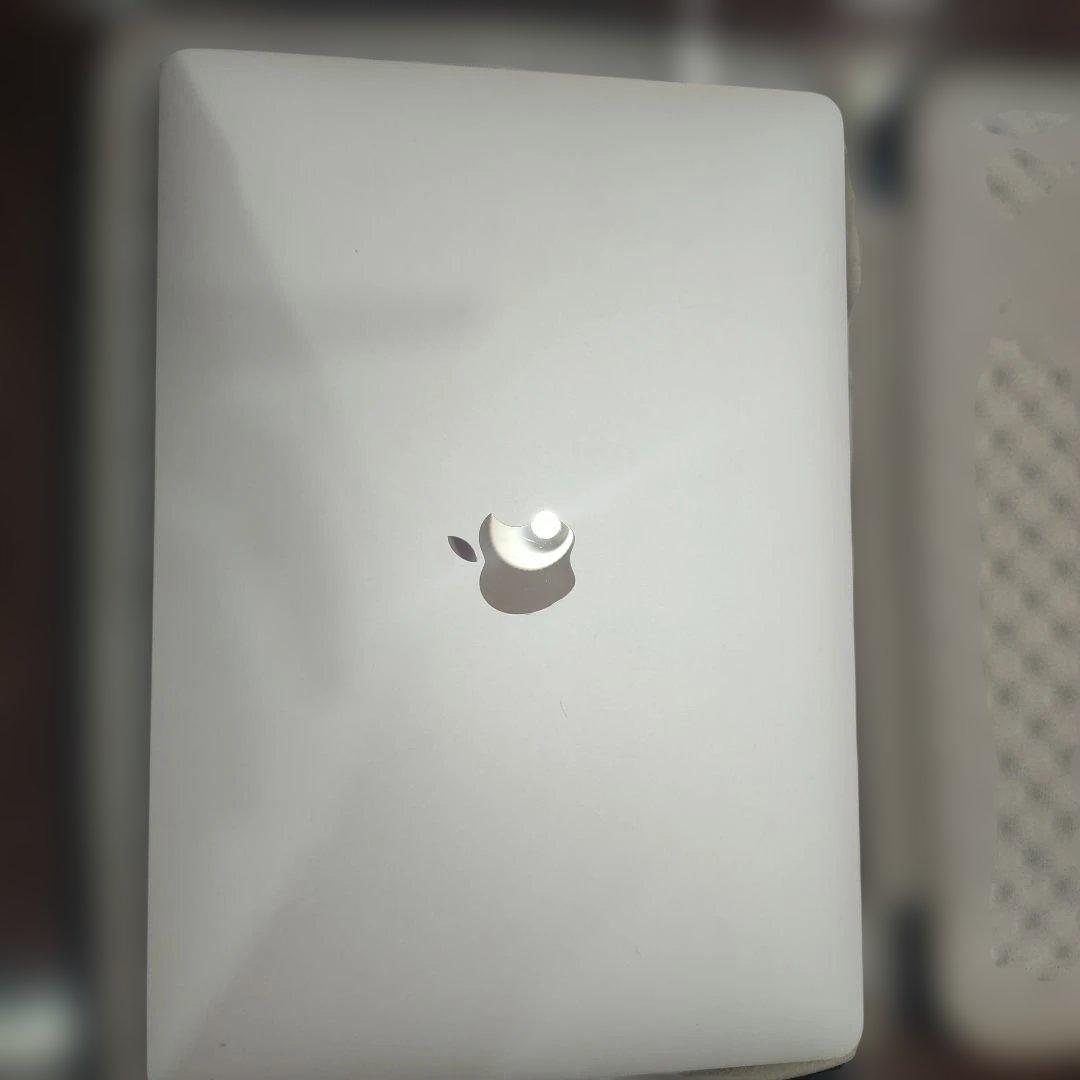 MacBook Pro13インチ 2020 箱 ケース付き