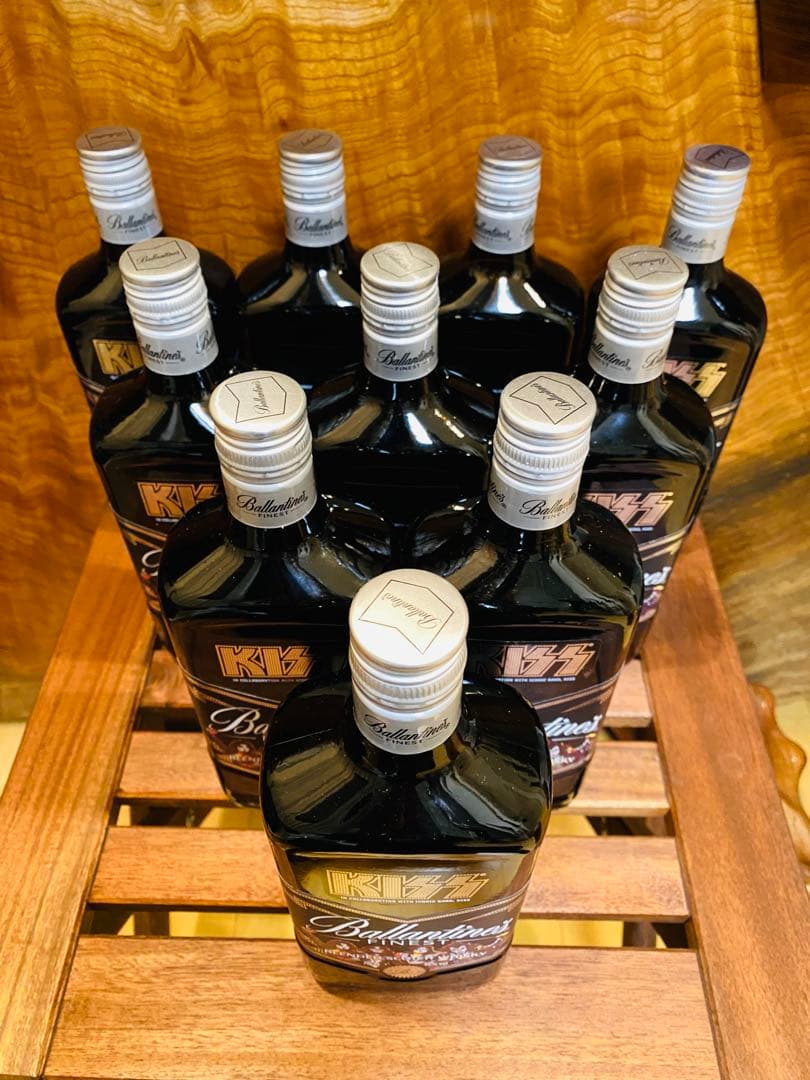 限定！バランタインファイネスト 700ml アーティストボトル KISS