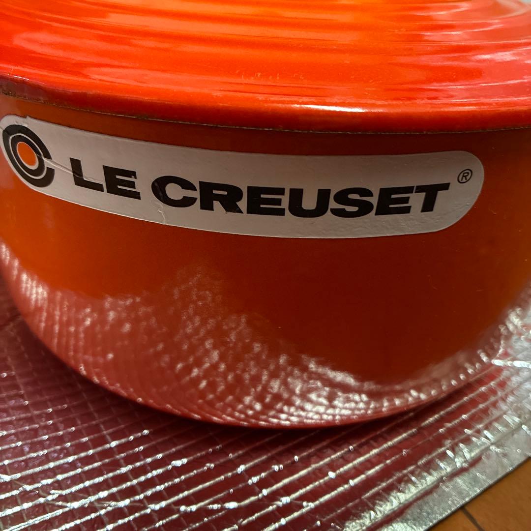 Le Creuset 鋳鉄製 両手鍋 22cm オレンジ