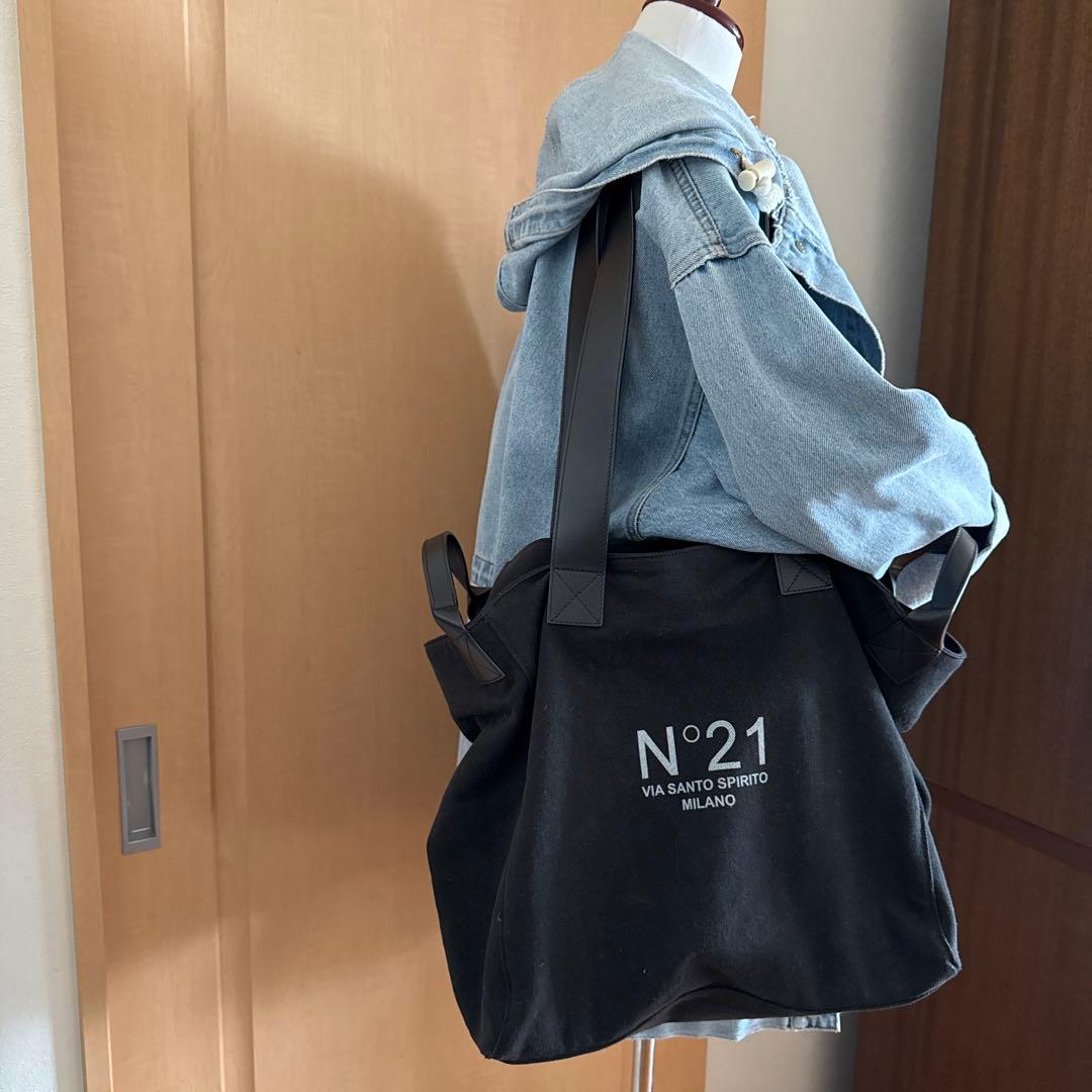 N°21 ブラック トートバッグ