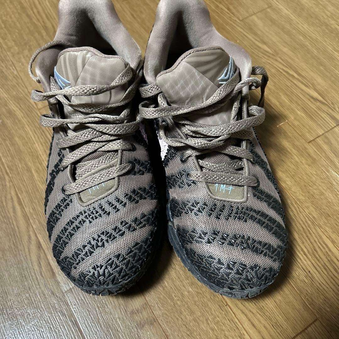 NIKE ナイキ　ジャ3バスケットボールシューズ