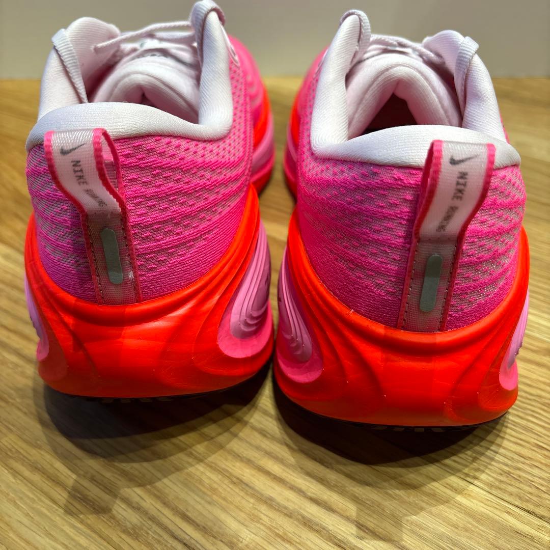 【ウィメンズ28.5cm(メンズ28cm)新品未使用】ナイキ ボメロプラス