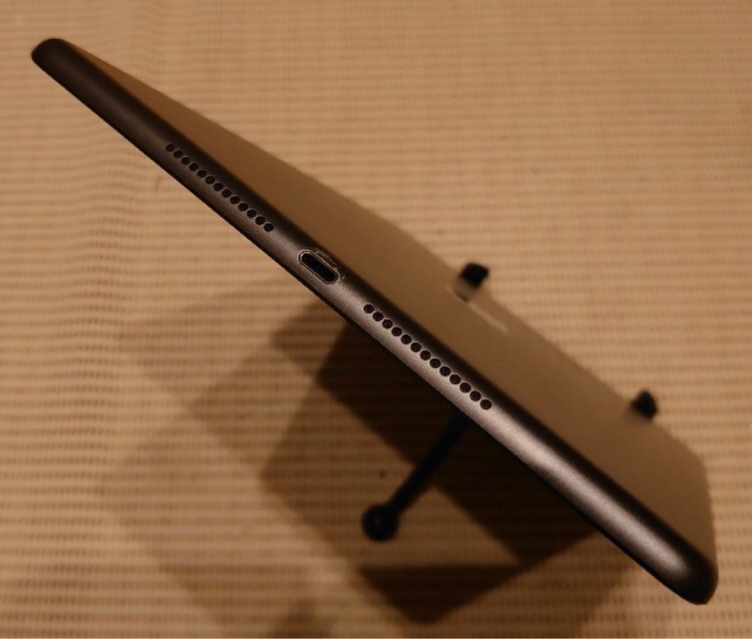 完動品iPad第8世代(A2270)本体32GBグレイ送料込PQ1GC