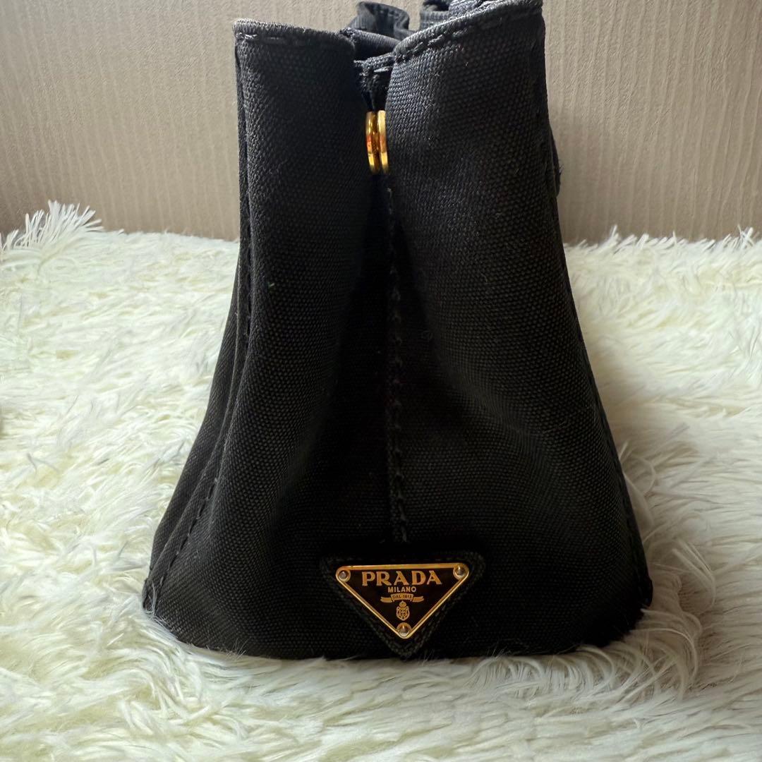 PRADA プラダ カナパ 四角補修有り黒