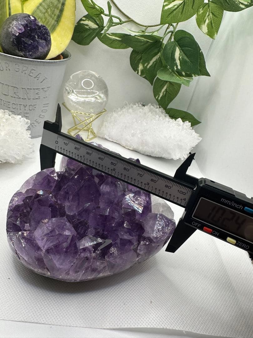 アメジストハートクラスター♡ロマネ入り♡カルサイト共生♡高級彫り台座