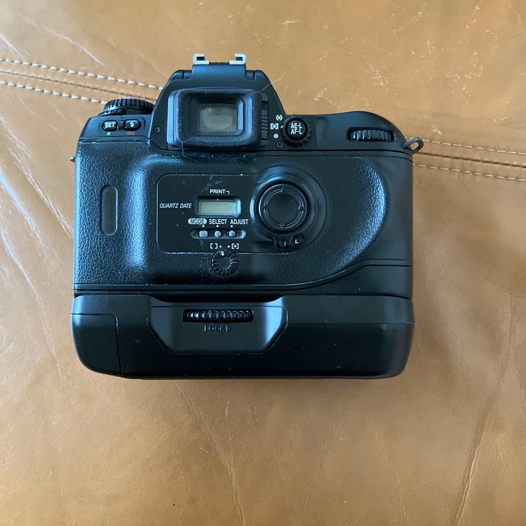 Nikon F80D ＋バッテリーグリップ