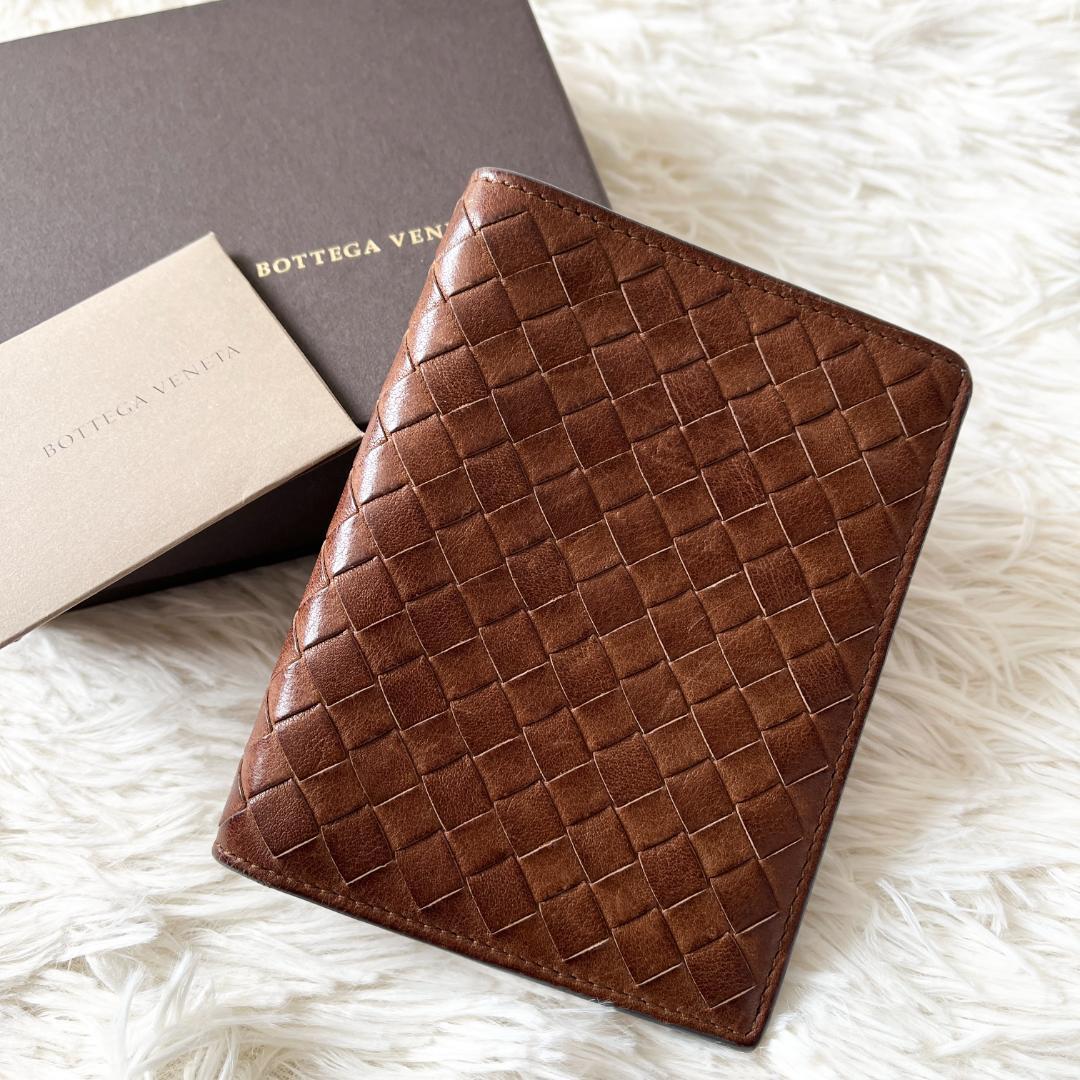 美品 ボッテガヴェネタ イントレチャート ２つ折り札入れ カードケース 箱付き