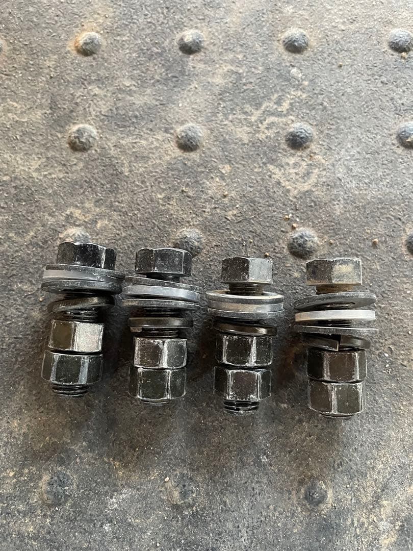 ジムニーJB64 サイドステップ左右1台分　RV4ワイルドグース