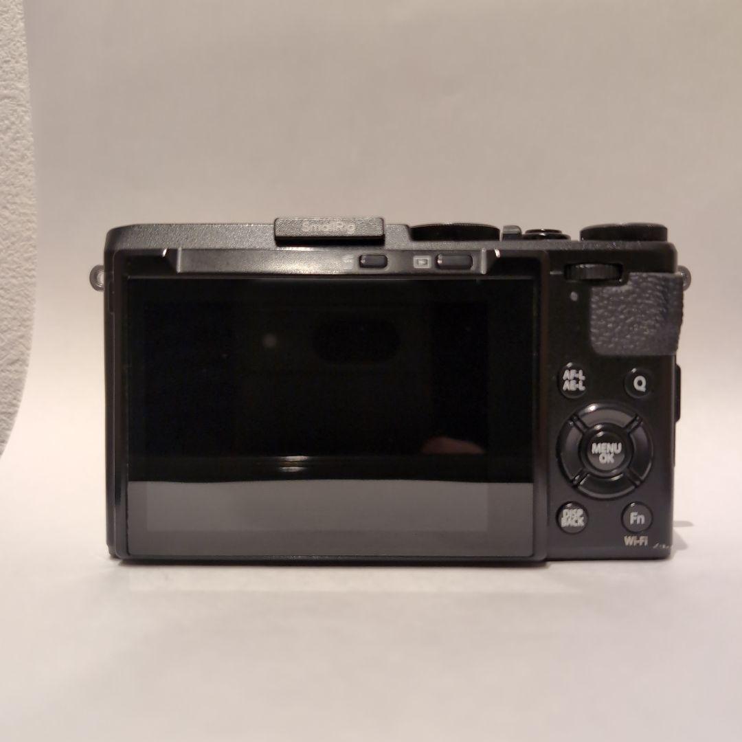 デジタルカメラ Fujifilm x70