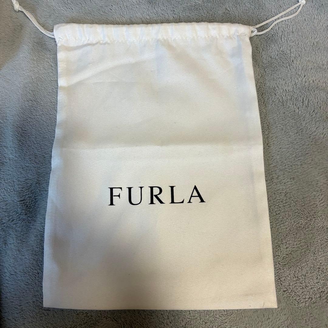FURLA フルラ パスポートケース