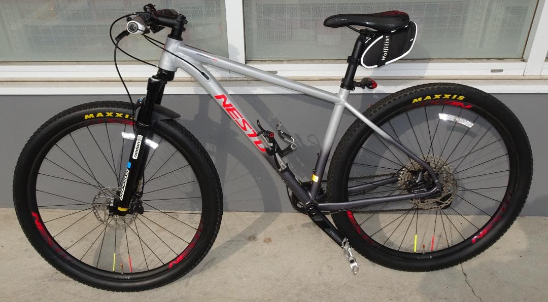 【引取限定】美品　 NESTO TRAIZE XC 2024年モデル 29インチ