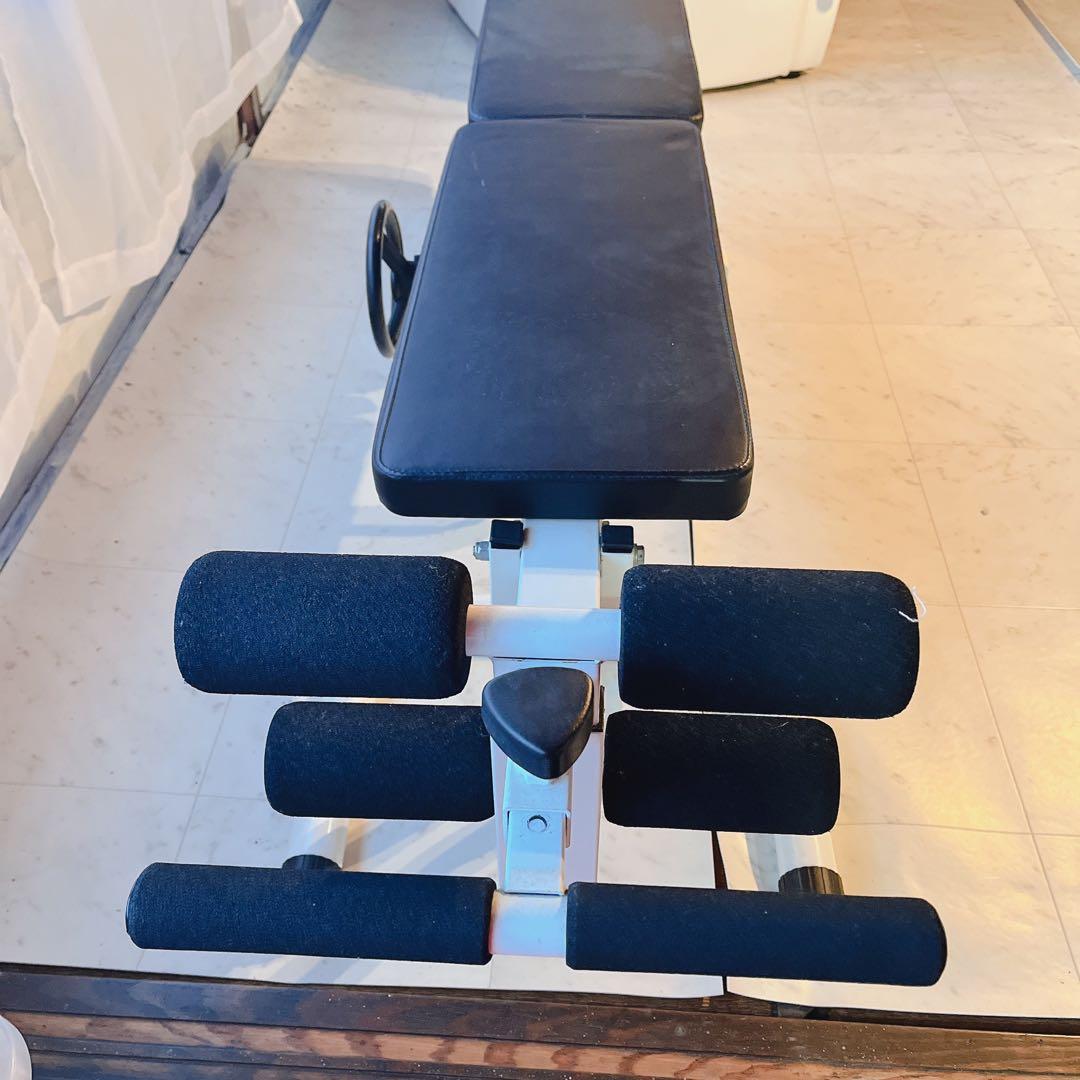 トレーニングベンチ　腹筋　プッシュアップ　エクササイズ