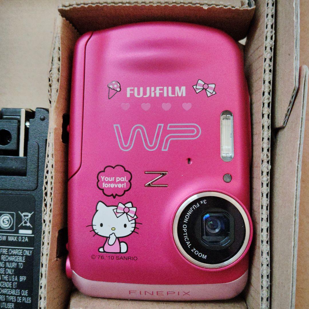 ハローキティ防水デジカメ　FINEPIX 　【ジャンク】