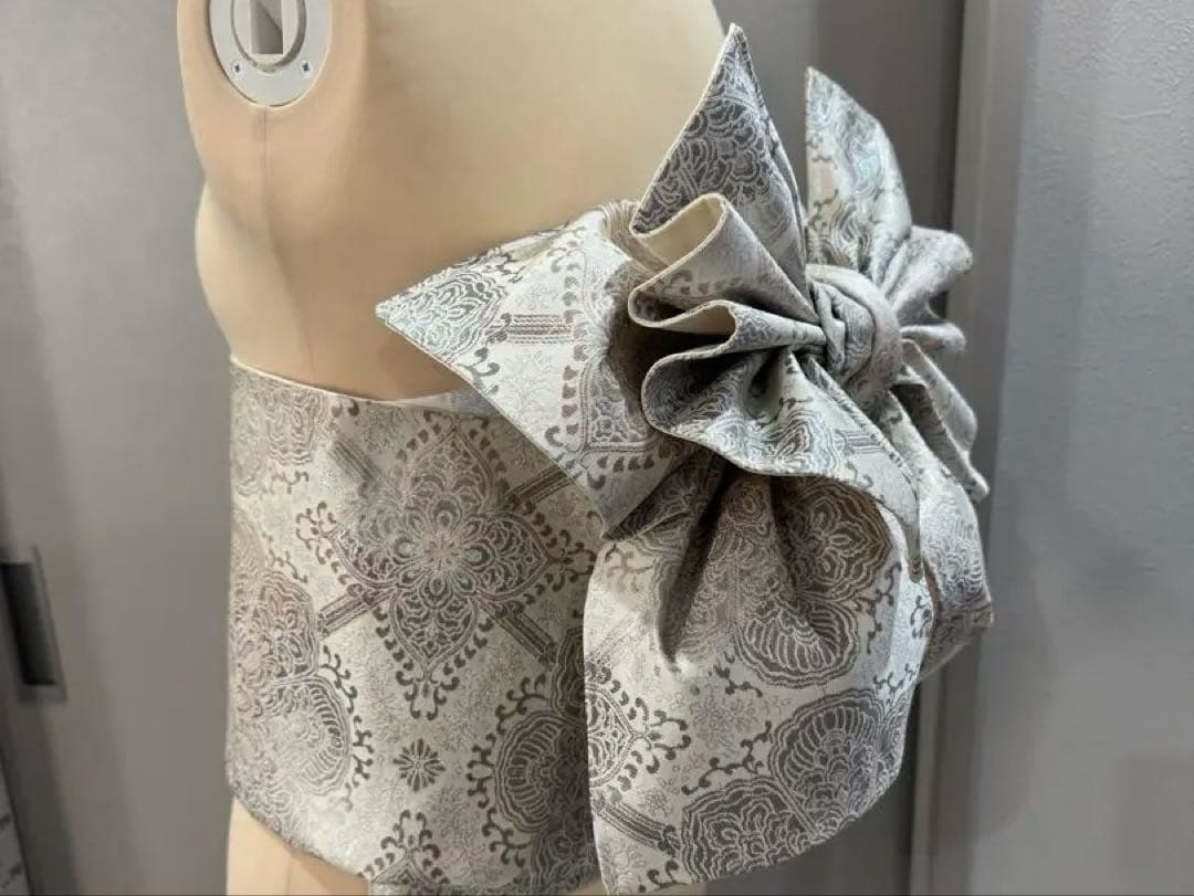 3日間期間限定特別価格！！早い者勝ちです！二部式　作り帯　 高級プラチナ箔二重織