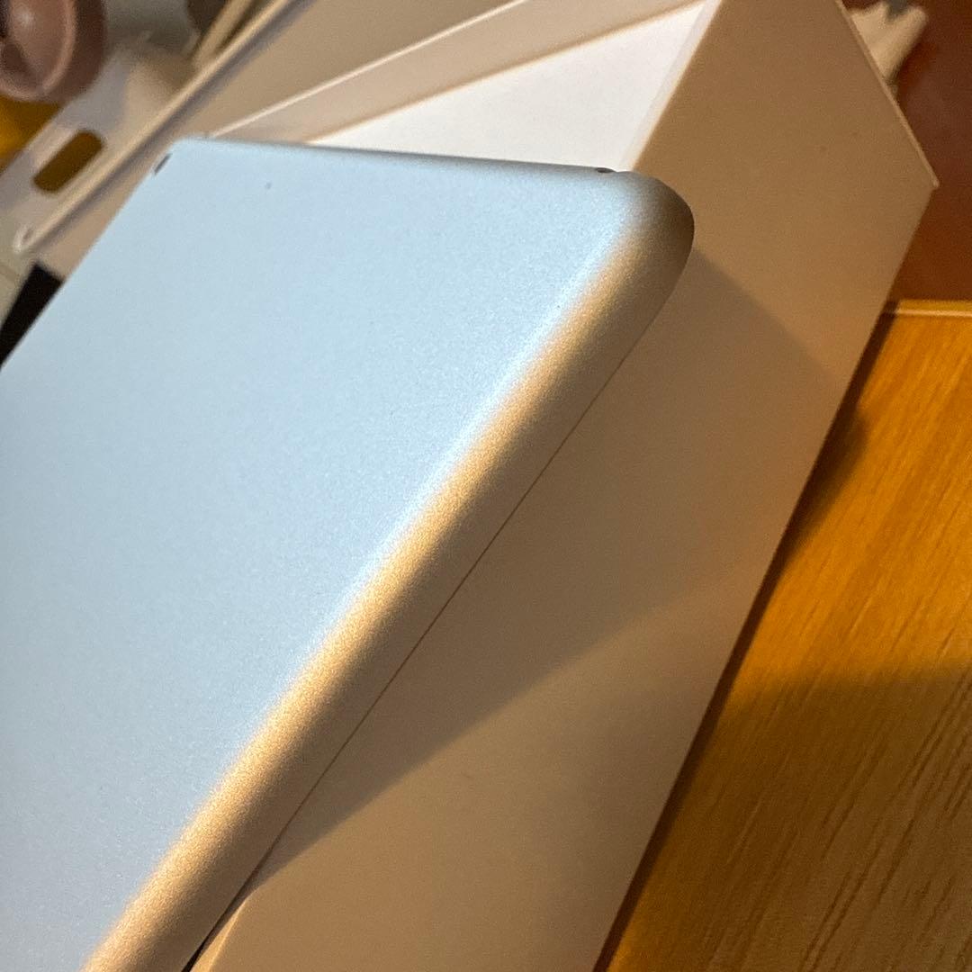 よ*1様 iPad Air 第3世代 Wi-Fi 64GB MUUK2J/A シ