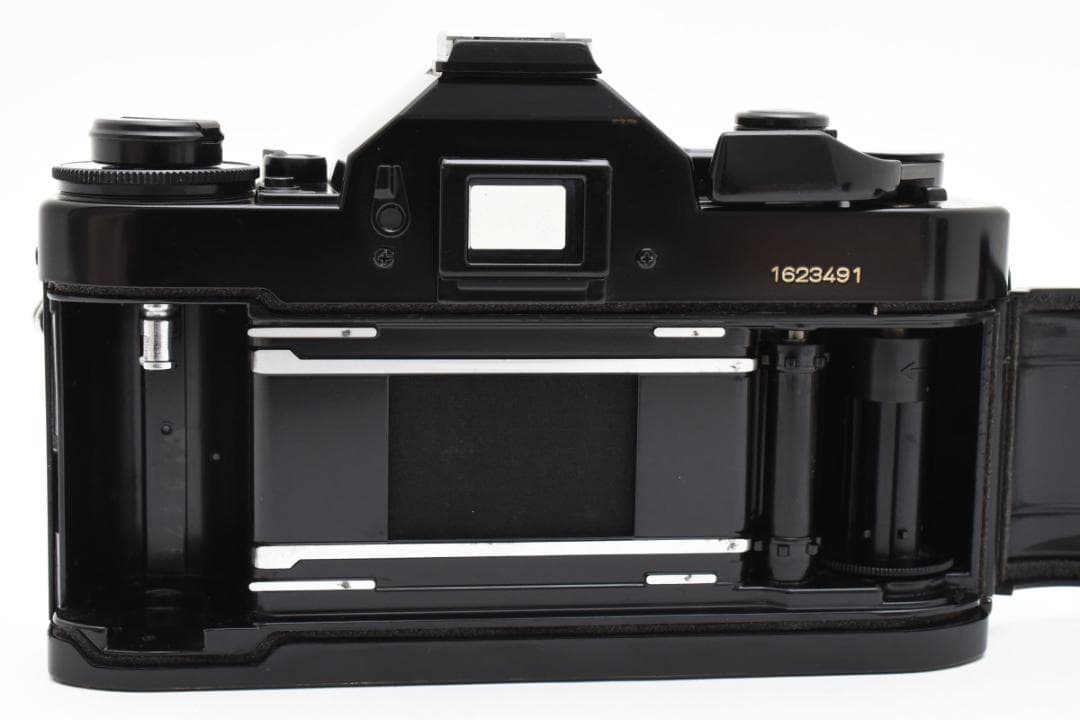 美品☆動作良好☆ Canon キャノン A-1 ブラック レンズ付 8045