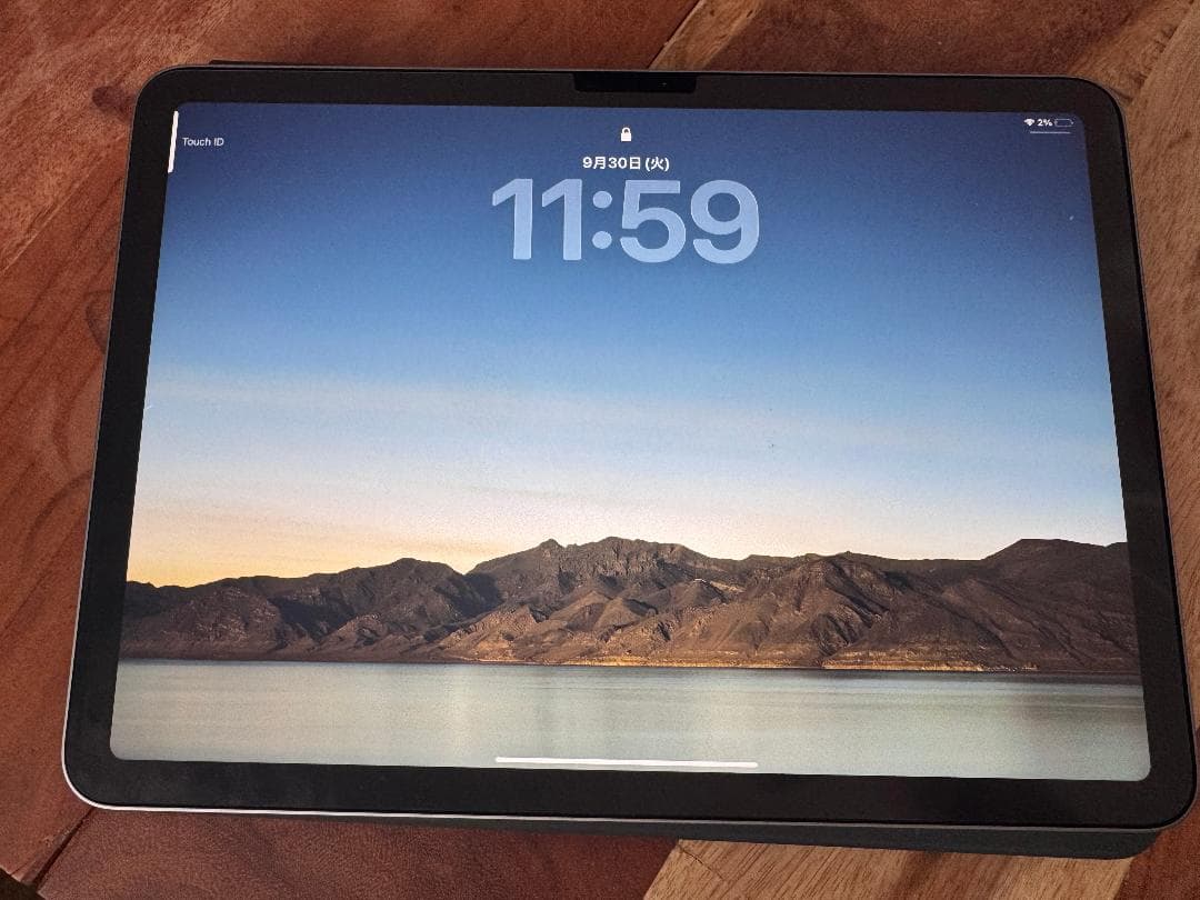 iPad Air M2 11 128GB + Magic Keyboard 美品