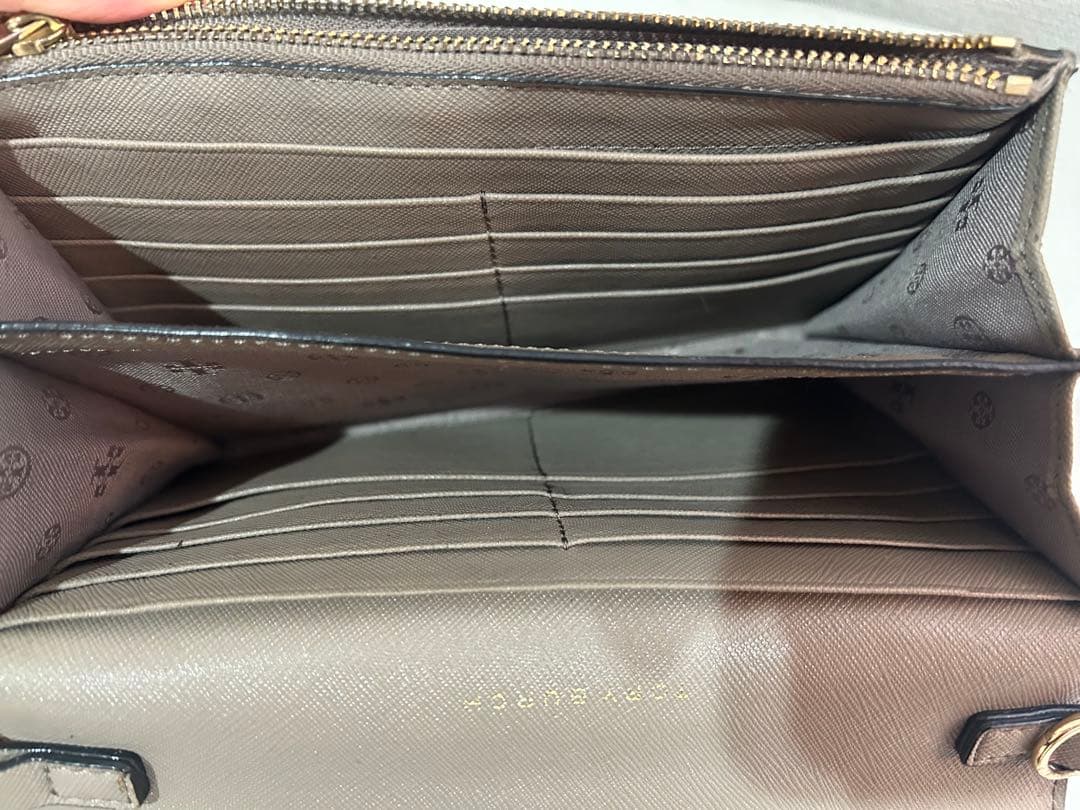 Tory Burch チェーンウォレットバッグ