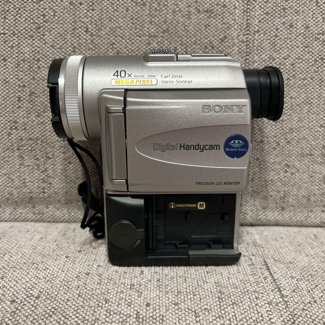 ビデオカメラ SONY miniDV HANDYCAM DCR-PC100
