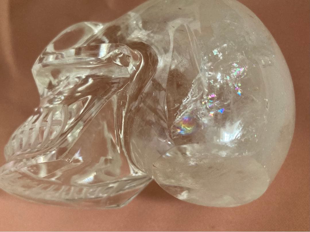 大 天然石 スカル 骸骨 ドクロ 良品 希少 クリスタルスカル 置物 虹有