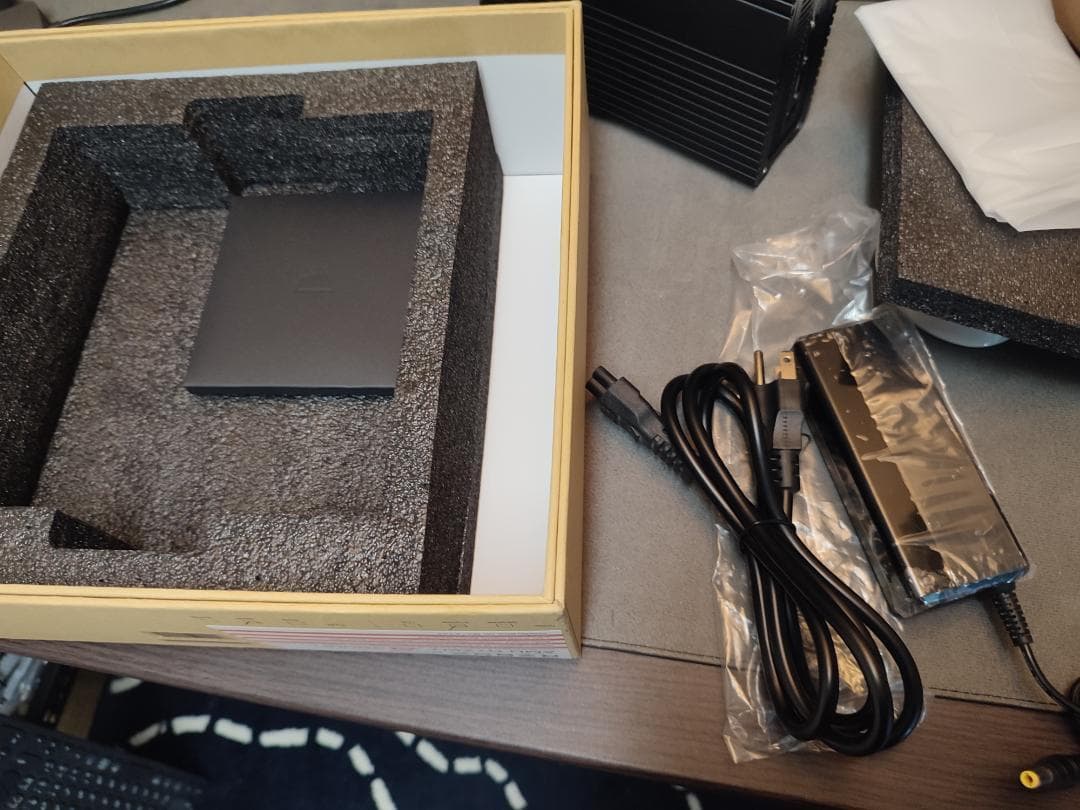 CHIWI ミニPC AMD RYZEN9 RZBOX 4900H