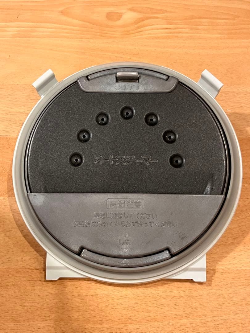 HITACHI 炊飯器5.5合炊き 真空断熱圧力&スチーム