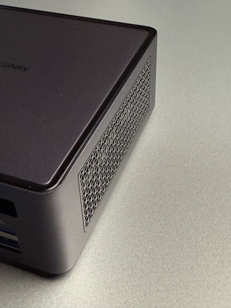 【MINISFORUM】UM790 Pro Ryzen 9 32GB 512GB