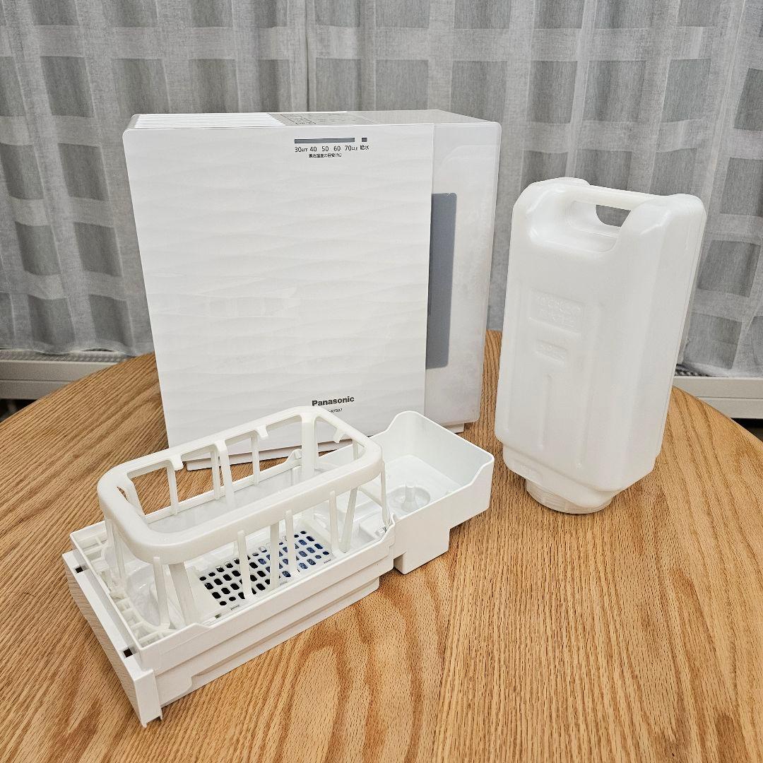 ★Panasonic ヒーターレス気化式加湿機 FE-KFS07-W★