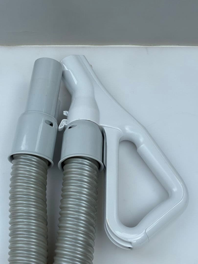 TOSHIBA　掃除機 　VC-PF7A