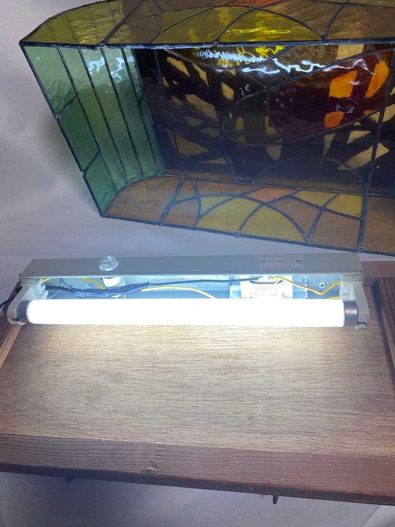 1065❣️フクロウ　木製レリーフ　ステンドグラス　ライト