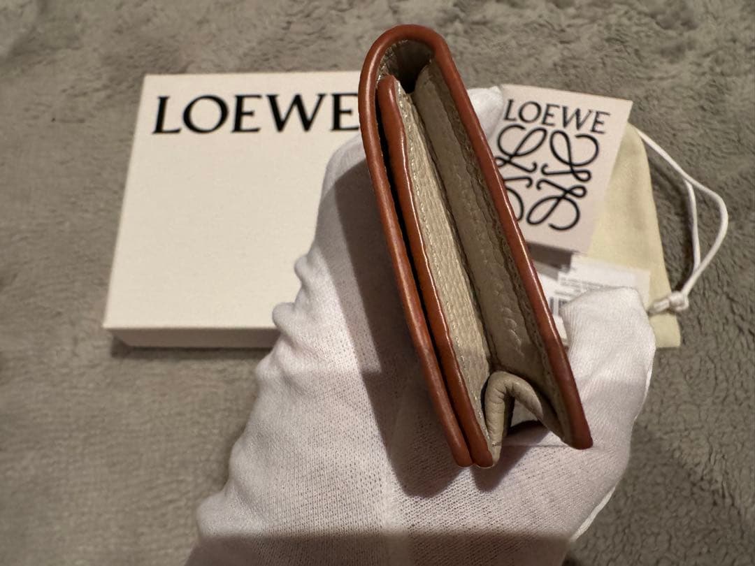 【美品】LOEWE アナグラムビジネスカードホルダーC821M97X02