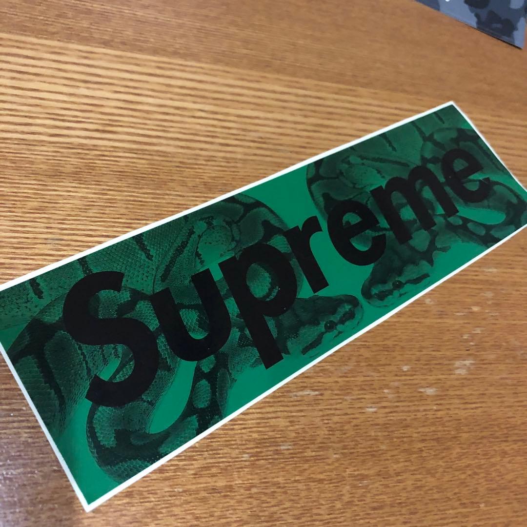 supreme people's BOX LOGOステッカー