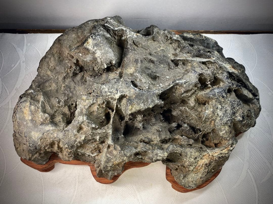 6638 春日石 粕川麒麟石 溜まり石 水石 盆栽 盆石 置物 鑑賞石