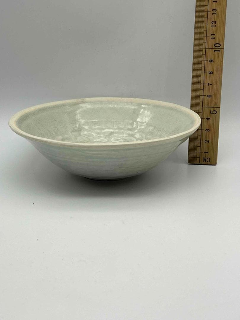 北宋時代　青白磁刻花魚藻文輪花鉢　盞　茶碗　景徳鎮　影青　唐物(E-49)