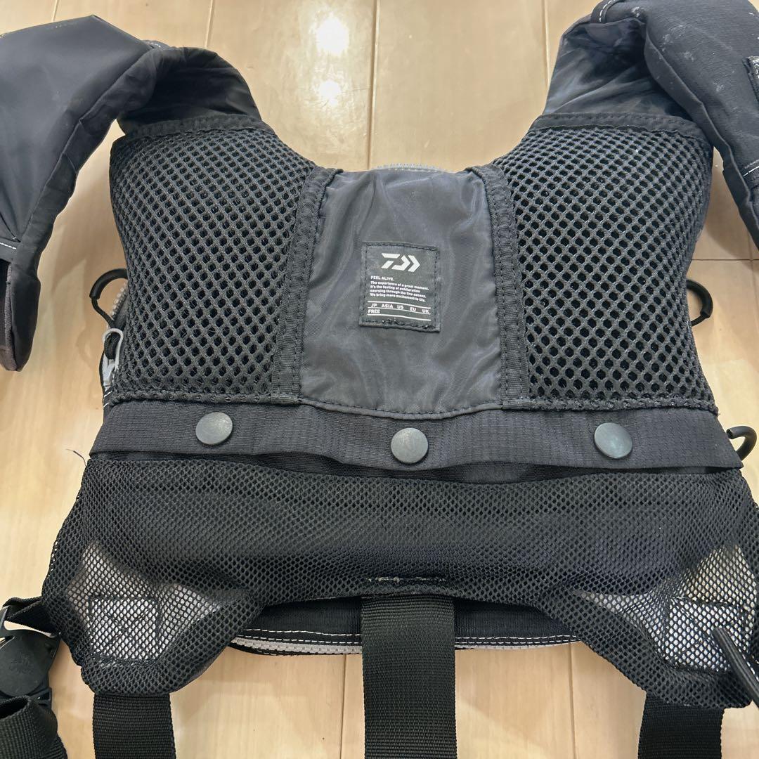 ダイワ　ベンチクールゲームベストIV DF-6109 ライフジャケット