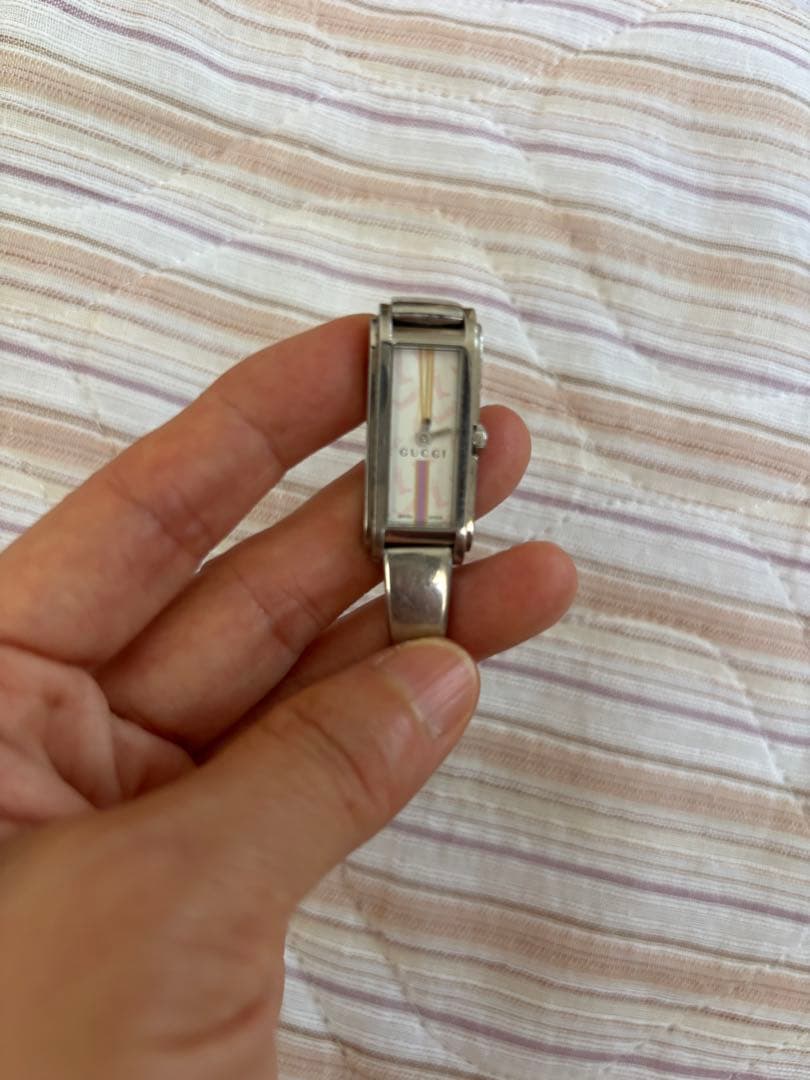 GUCCI レディースウォッチ シルバー