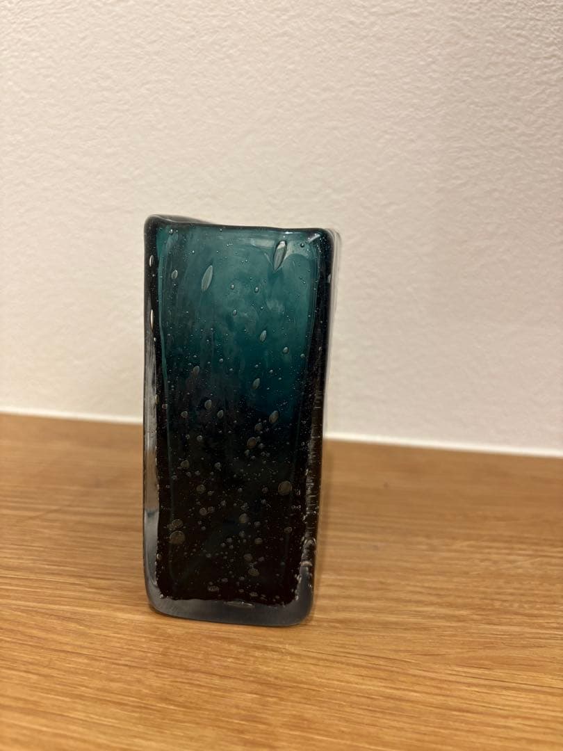 Henry Dean ガラス花瓶 青黒