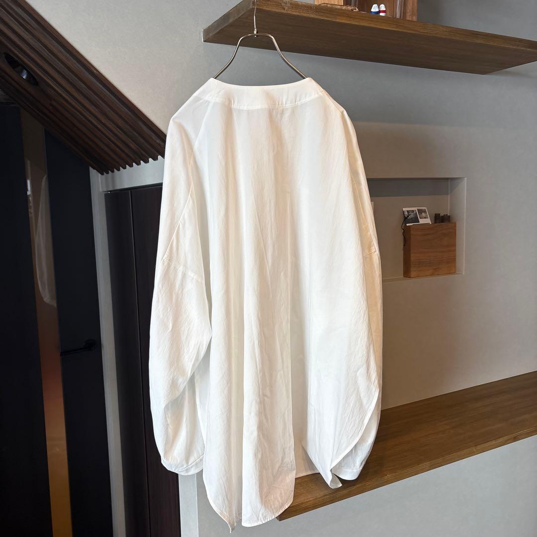 Ka na ta かなた　slit shirt