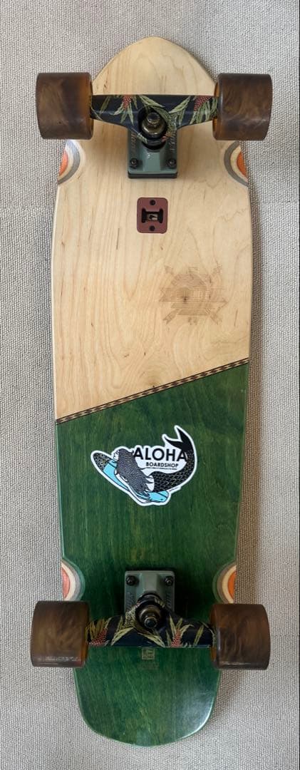 スカートボード　クルーザー GLOBE Big Blazer 32インチ