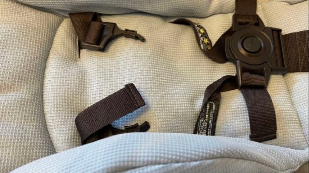 【引き取り可】コンビ ネムリラ ハイローチェア AUTO SWING LM