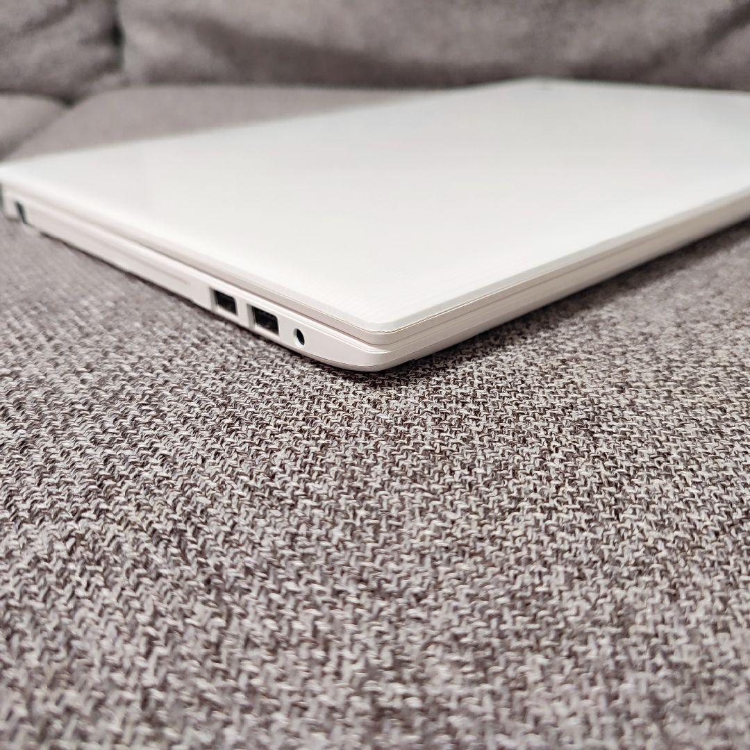 【バッテリーOK美品】dynabook 8GB SSD 256GB