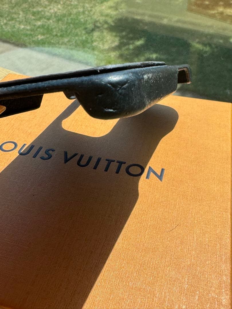 正規品　iPhone13pro 携帯カバー　ルイヴィトン　バンパー