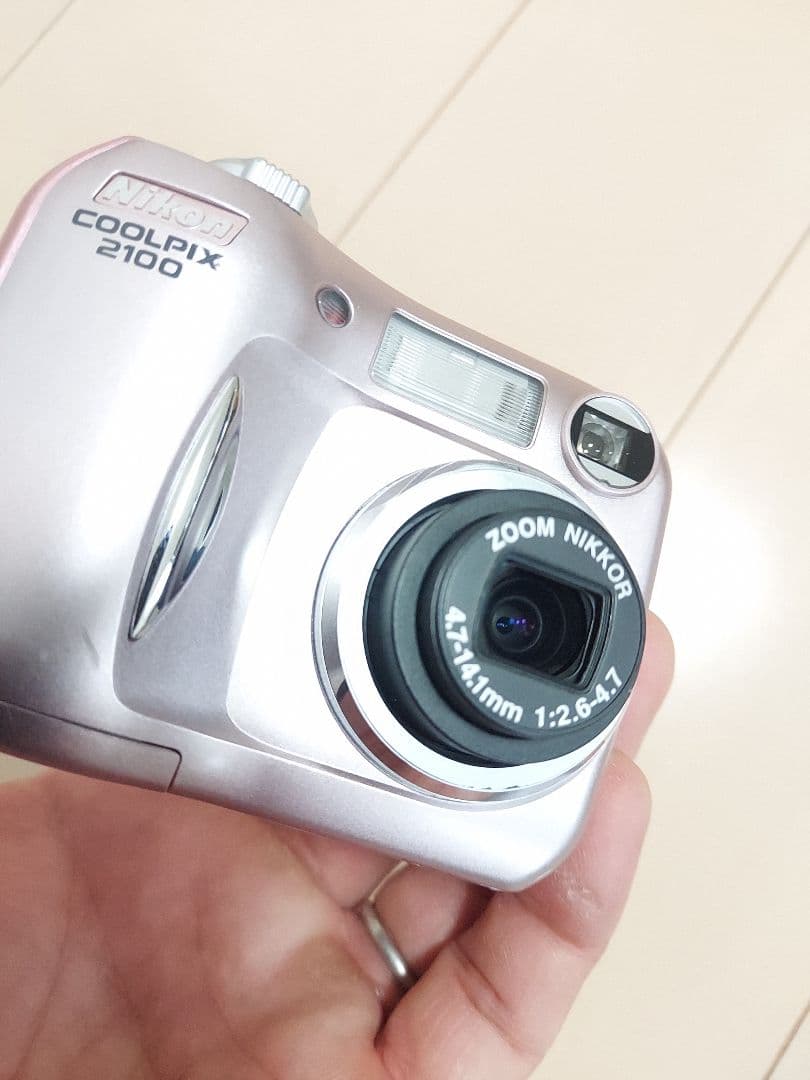 希少 Nikon ニコン COOLPIX 2100 ピンク スマホ転送OK