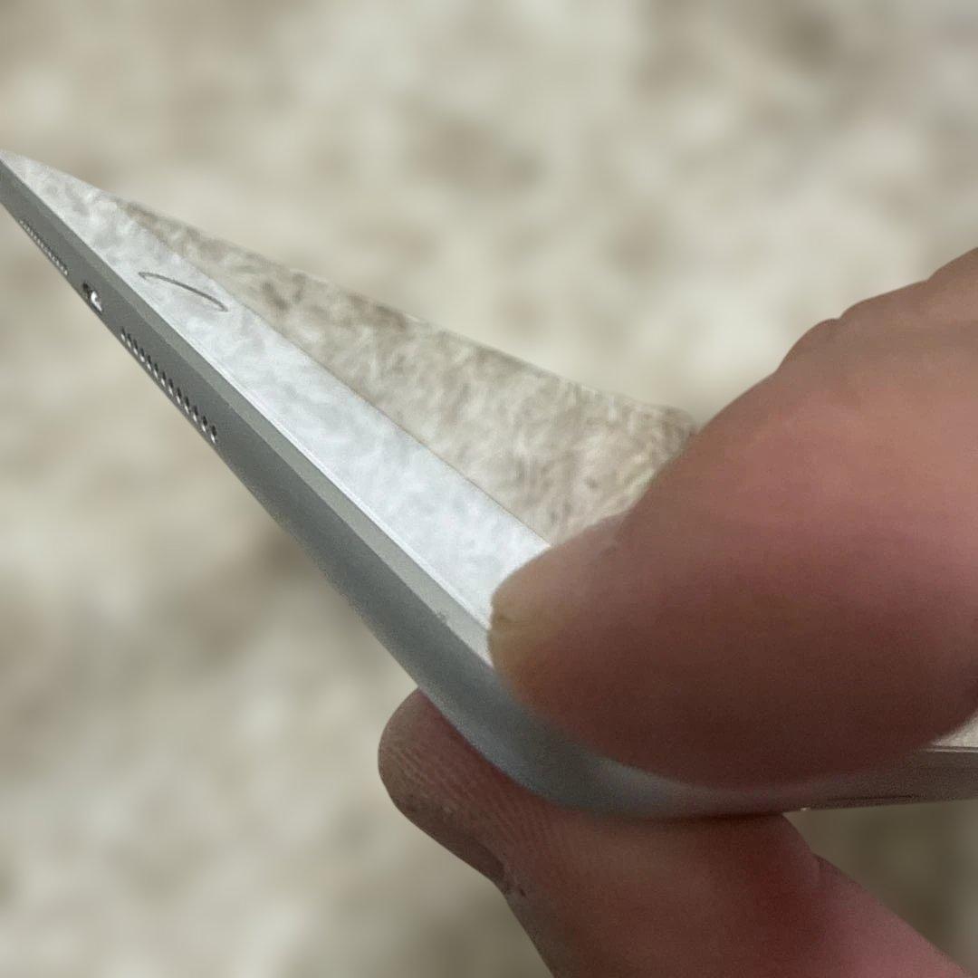 Apple iPad 第7世代セルラー版　SIMフリーA2198 シルバー美品