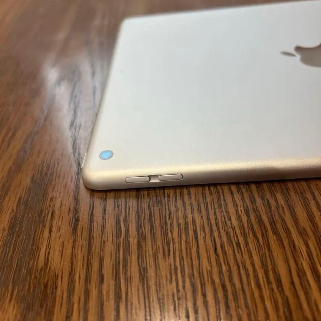 iPad 第7世代 WiFiモデル 128GB シルバー