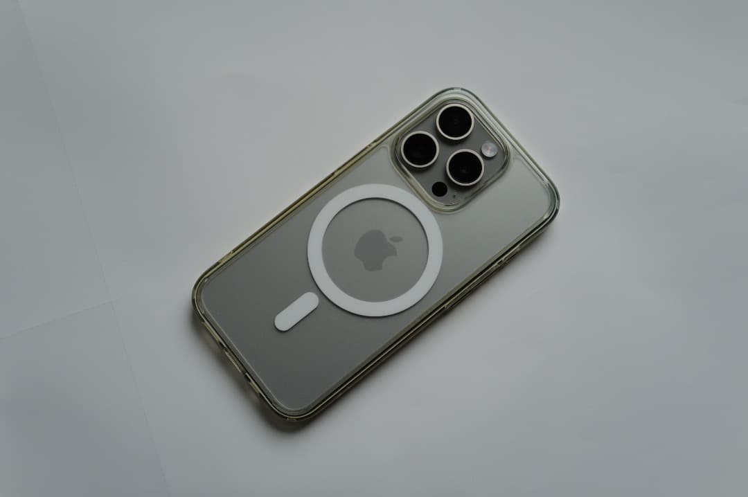 超美品 iPhone 15 Pro ナチュラルチタン 256GB Simフリー