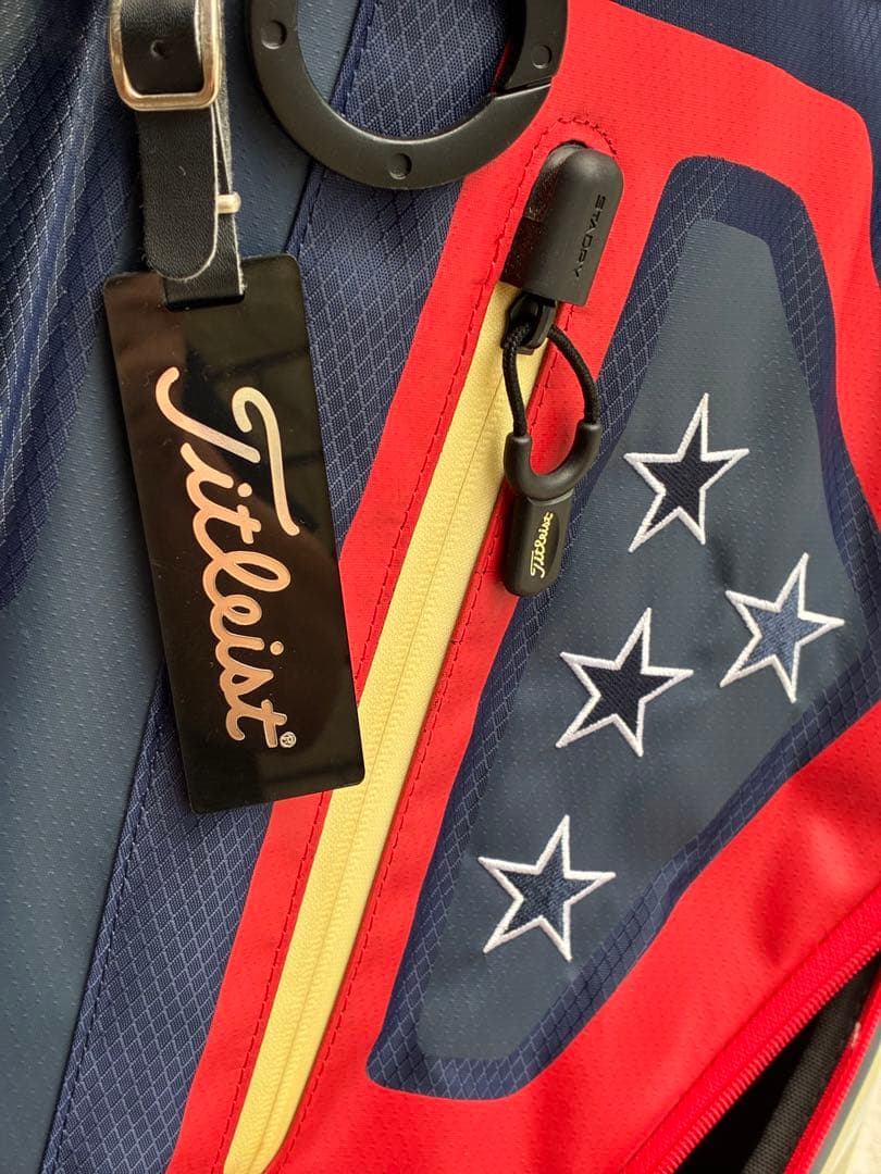 Titleist キャディバッグ 　　　ネイビー/レッド、スタンド式