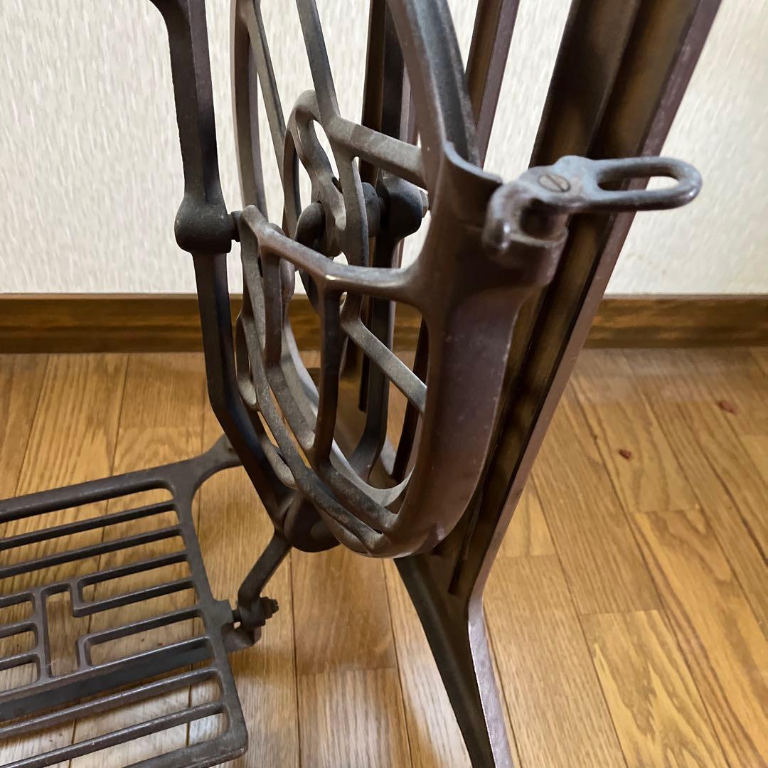 TOYOTAミシンの脚　ＤＩＹでテーブルの脚に！