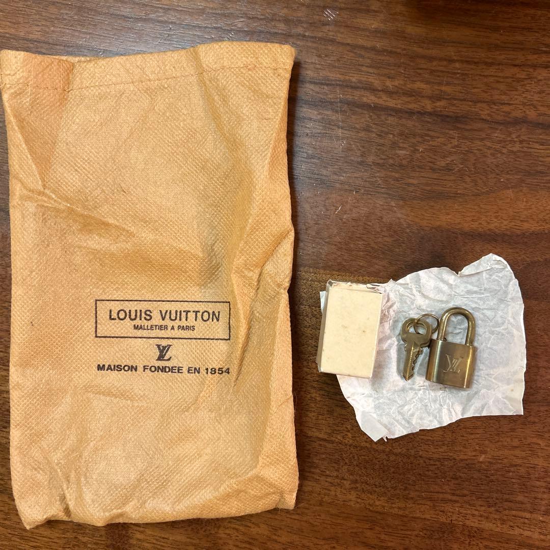 未使用品LOUIS VUITTON ルイヴィトン　スピーディ25